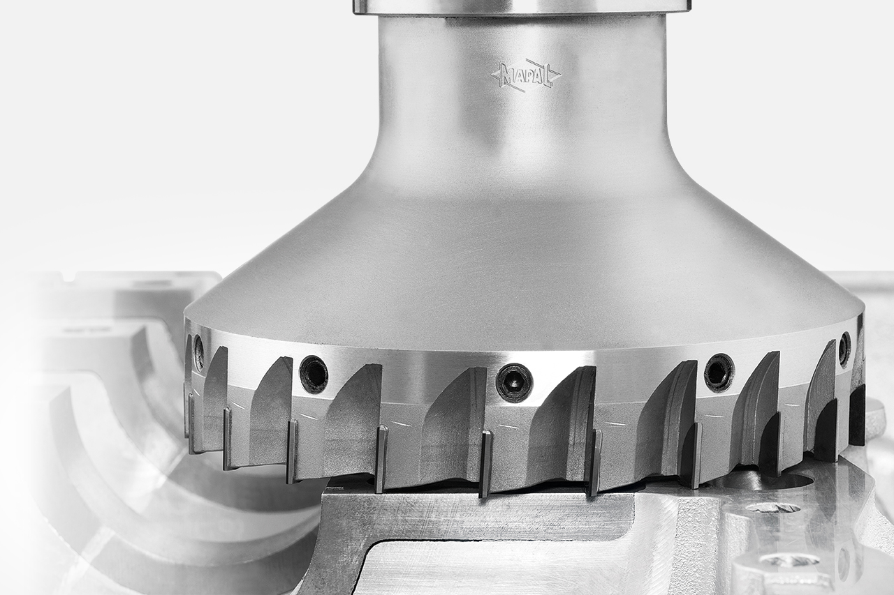 A FaceMill face milling cutter with fixed PCD cutting edges from MAPAL.
