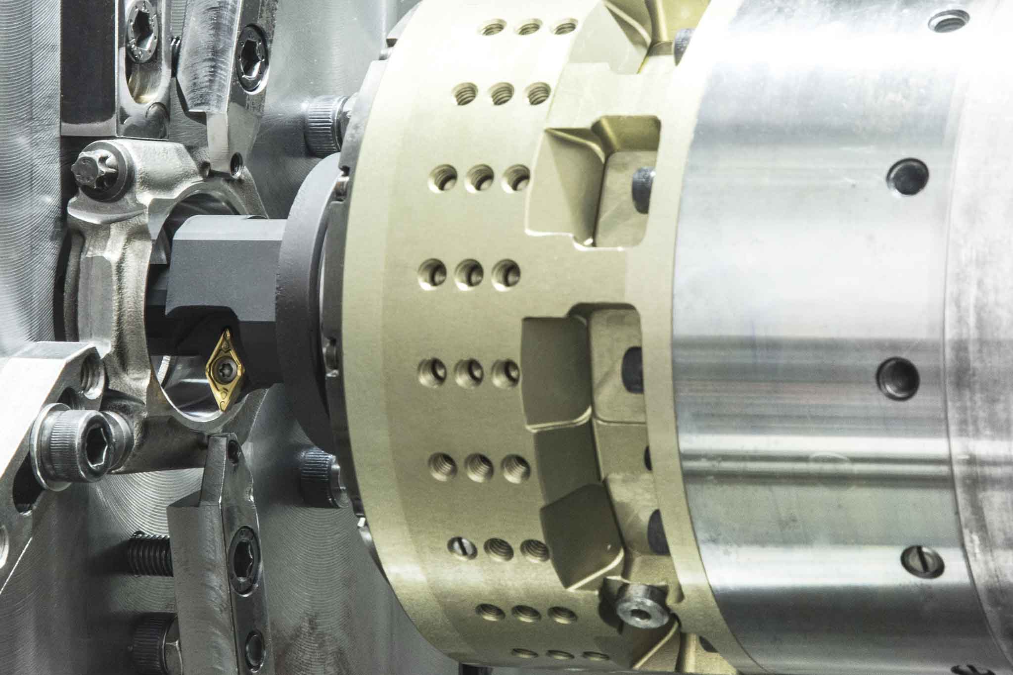 The mechatronic tool system TOOLTRONIC from MAPAL.