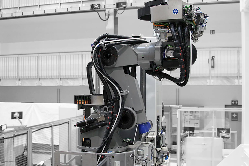 Aerospace final assembly by robot systems