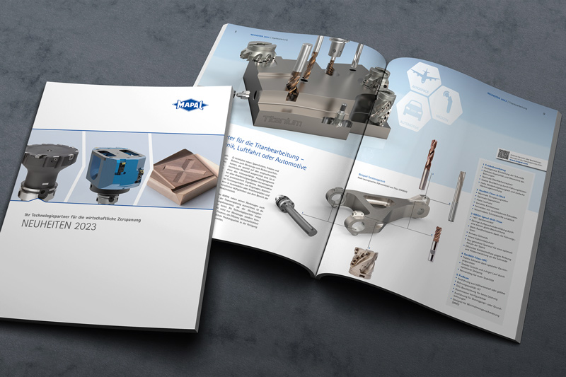 Blick auf die Neuheitenbroschüre 2023 von MAPAL.
