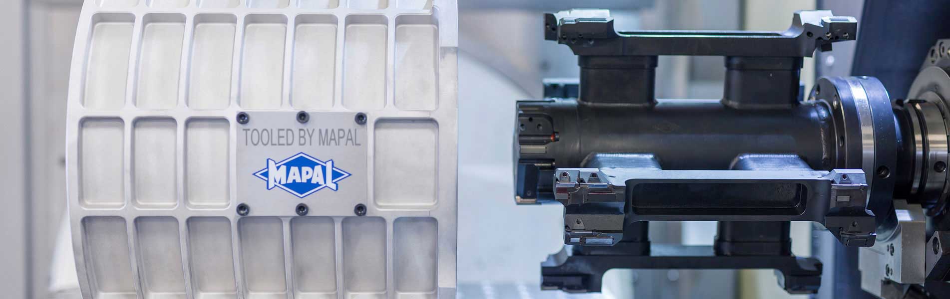 MAPAL reliably machines the stator bores of electric motors with a highly specialized fine boring tool.