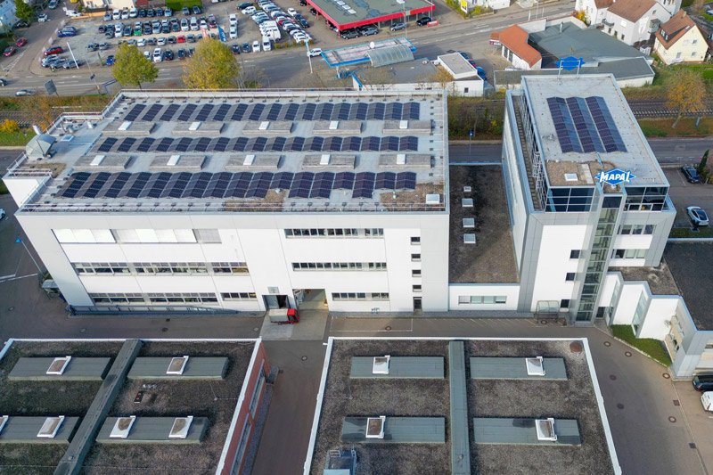 MAPAL Hauptsitz in Aalen von oben mit PV-Anlage
