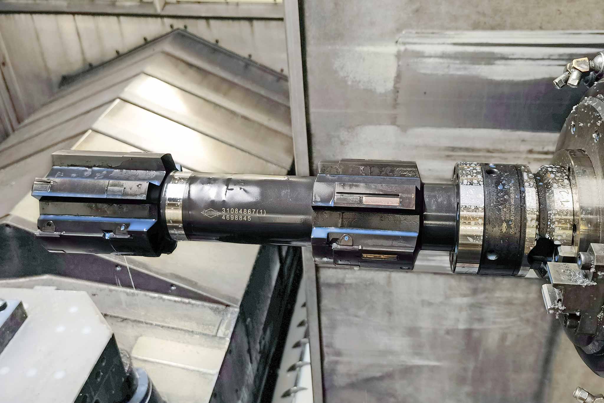The picture shows the complete multi-stage fine boring tool from MAPAL that is used at Tornos SA.