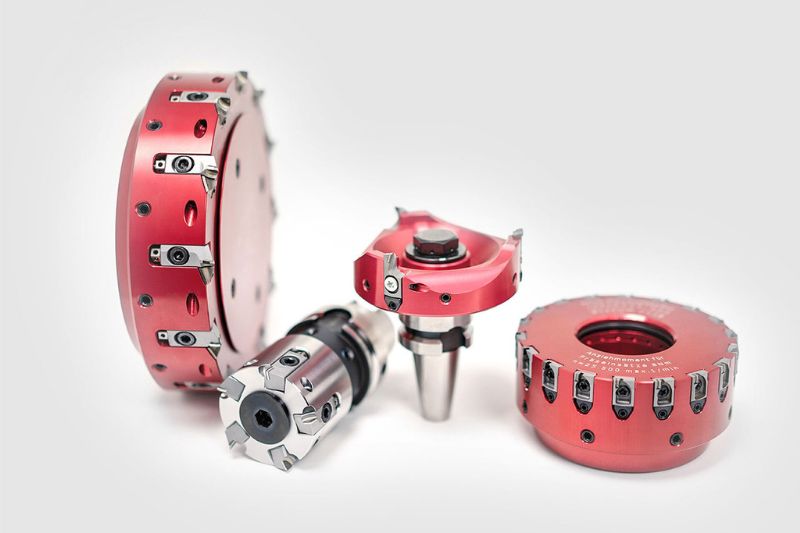Face milling cutters with PCD milling inserts from MAPAL.