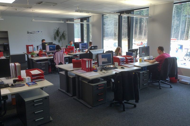 The picture shows a view of the design department at MAPAL WWS.