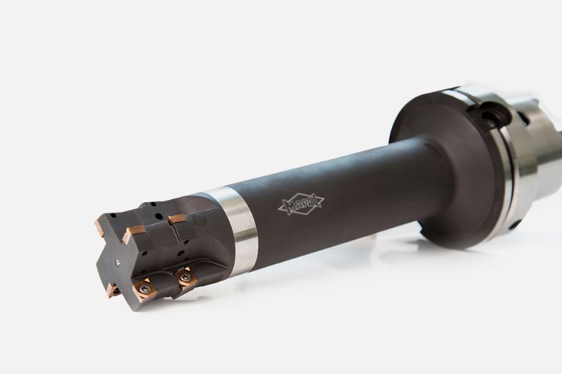 Una herramienta de mandrinar ISO con plaquitas radiales indexables de MAPAL