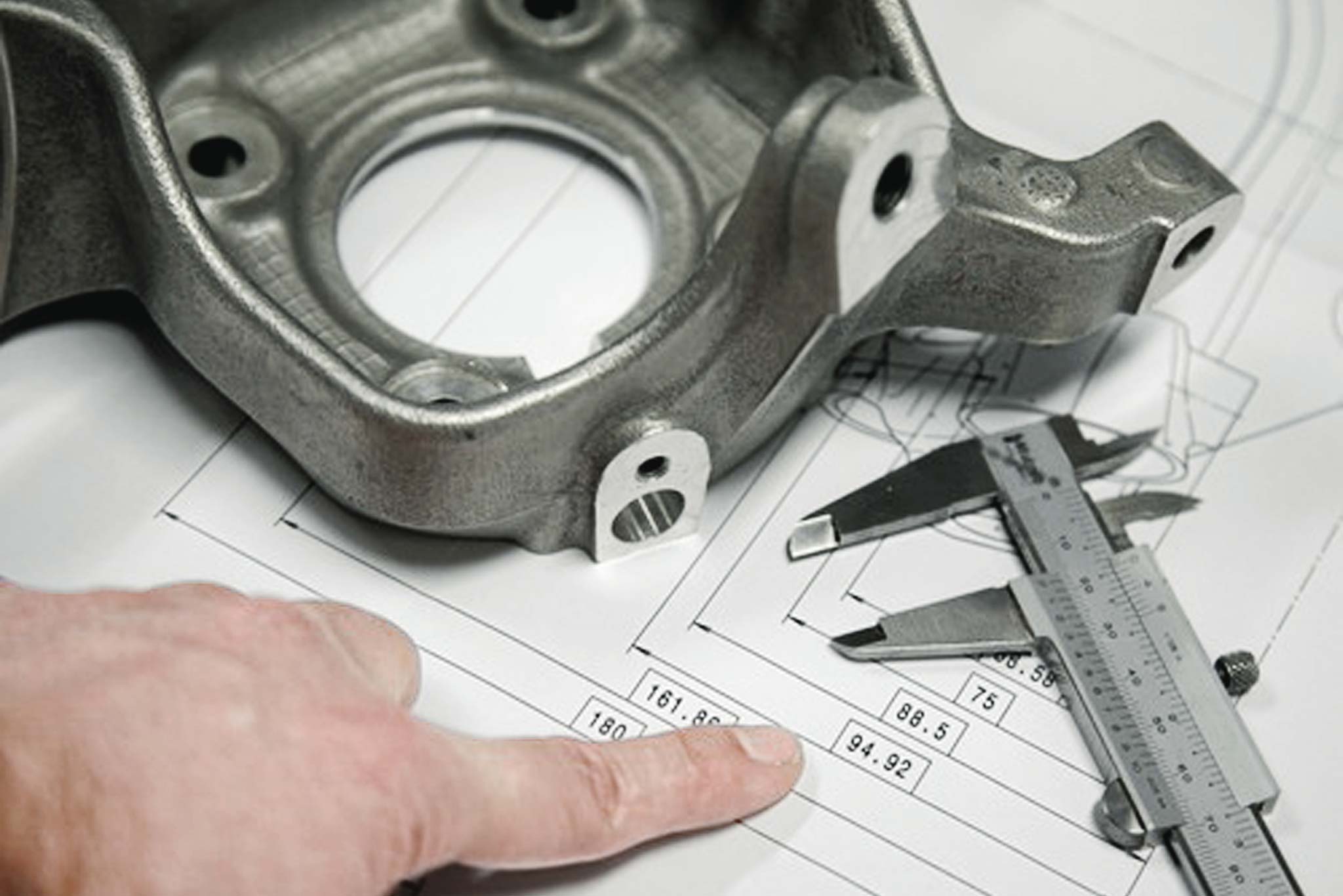 The engineering specialists at MAPAL adapt the documentation to the individual customer.