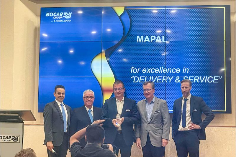 A picture of the award ceremony on occasion of Bocar’s supplier day in Lerma, Mexiko.
