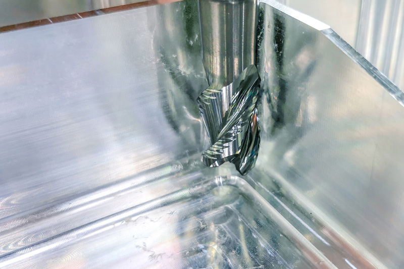 The OptiMill-SPM-Rough solid carbide roughing cutter from MAPAL when machining an aluminum component.